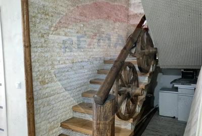 Casa / Vila cu 6 camere de vanzare - 9