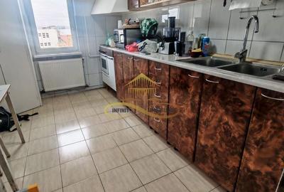 Apartament cu 3 camere decomandat în Ștefan Vodă - 7