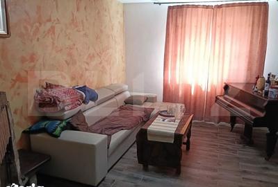 Casă cu 4 camere cu Teren 187 Mp în Central