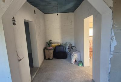 Casa si teren 3500mp in comuna Amaru/BZ ~ 4 camere ~ renovata in 2025 - 2