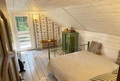 Casă cu 7 camere cu Canalizare în Mărișel