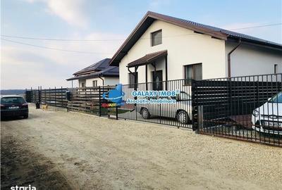 Casă cu 4 camere cu Teren 400 Mp în Săbăreni - 2
