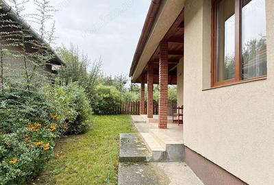 Casă cu Teren 1591 Mp în Betfia