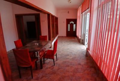 Casă individuală cu 7 camere cu Canalizare în Păltiniș - 5