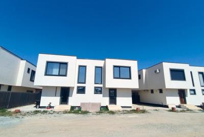 De vanzare vila tip duplex in Mamaia Nord - 2