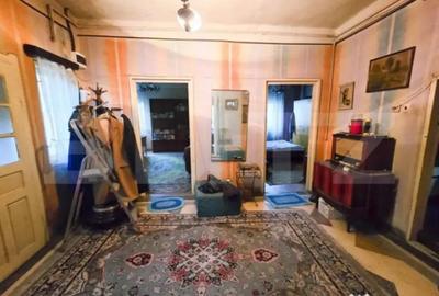 Casă cu 3 camere cu Canalizare în Dâmbul Rotund - 2