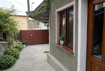 Apartament cu 2 camere nedecomandat în Centrul Istoric