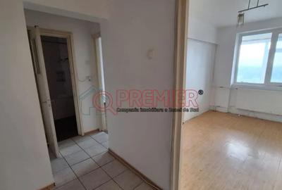 Apartament cu 3 camere decomandat în Giurgiului - 16