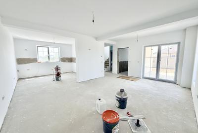 Duplex cu 4 camere cu Canalizare în Moșnița Nouă - 1