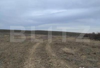 Teren de 14458 mp, în Central - 5