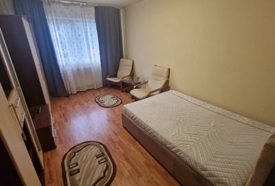 Garsonieră decomandată în Astra