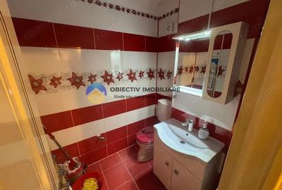 Apartament 4 camere de vanzare ,etaj 1 - 89,67 mp - Zona centrala - 12