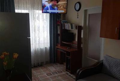 Apartament cu 3 camere, etaj 3/4, zona Tatarasi - 2