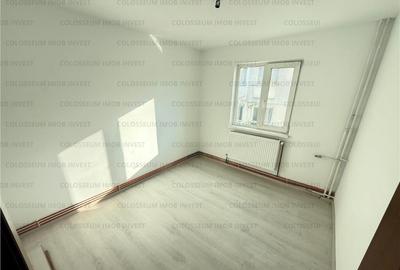 Apartament cu 2 camere semidecomandat în Tractorul