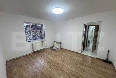 Apartament de vanzare, 50 mp, zona Micro 14 - 1