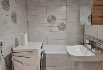 Apartament cu 2 camere decomandat, mobilat în Tractorul - 8