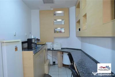 Spațiu comercial, de 180 mp, în Central - 7