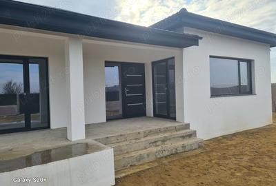 Casă cu 3 camere în Central - 9