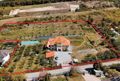 Casă cu 8 camere cu Canalizare în Corunca - 3