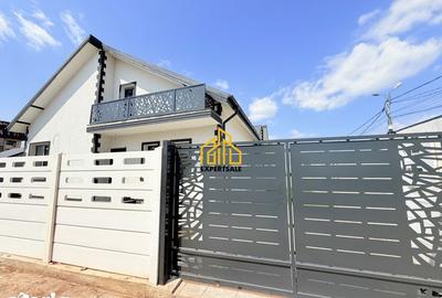 Casă cu 3 camere cu Teren 310 Mp în Central - 2