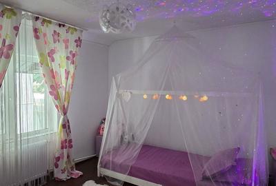 Casă cu 4 camere cu Teren 250 Mp în Central - 5