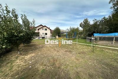 Casă cu 5 camere cu Garaj în Central - 2