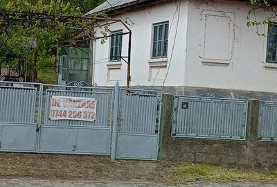 Casă cu Teren 85 Mp în Bujoreni - 2