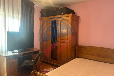 Casă individuală cu 6 camere cu Canalizare în Central - 7