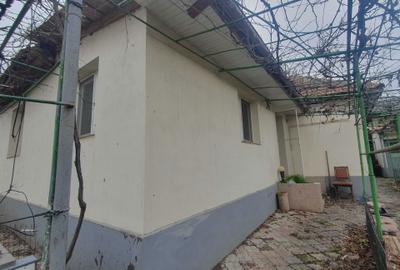 Casă cu 3 camere cu Teren 306 Mp în Central - 2