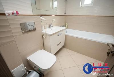 Apartament cu 3 camere decomandat în C5 - 6