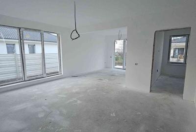 Casă cu 3 camere cu Teren 418 Mp în Oncea - 2