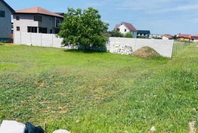 Teren de 500 mp, în Cârcea