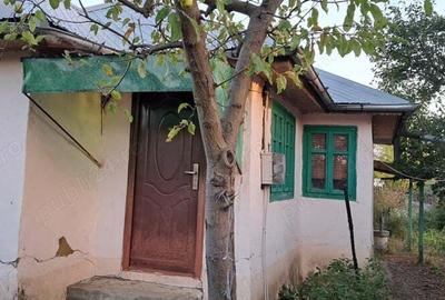 Teren+ casa de vanzare - 2