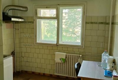 Apartament cu 3 camere decomandat în Tineretului - 9