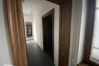 Spațiu comercial, de 71 mp, în Victoriei - 2