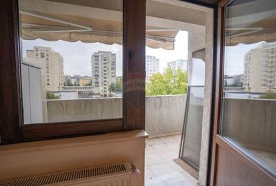 Apartament 3 camere spatios de inchiriat, modern, in zona centrala Apartament 3 camere spatios de inchiriat, modern, in zona centrala - 16