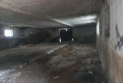 Spațiu comercial, de 700 mp, în Cheia - 3