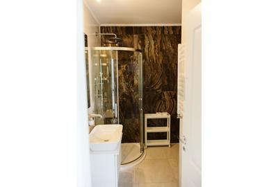 Apartament cu 2 camere semidecomandat, mobilat în 13 Septembrie - 11