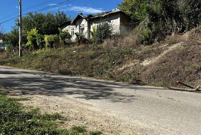 Teren de 2370 mp, în Cozmești