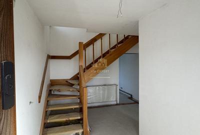 Casă cu 5 camere cu Teren 560 Mp în Central - 10