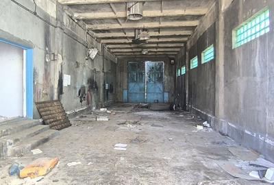Spațiu comercial, de 631 mp, în Central - 5