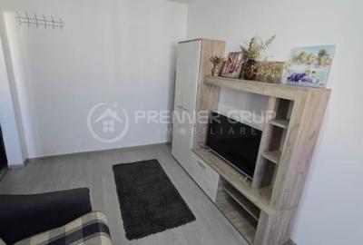 Garsonieră decomandată, mobilată în Podu Roș