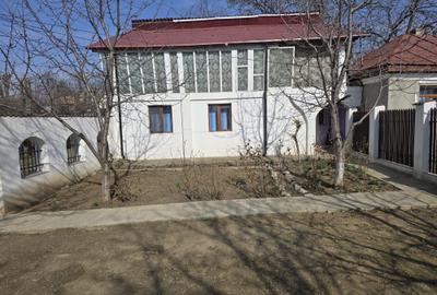 Casă cu 2 camere în Central - 1