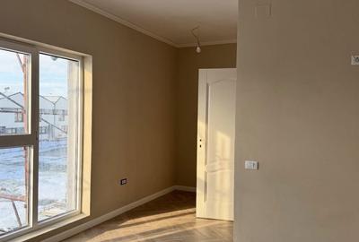 Apartament cu 3 camere decomandat în Exterior Vest - 3