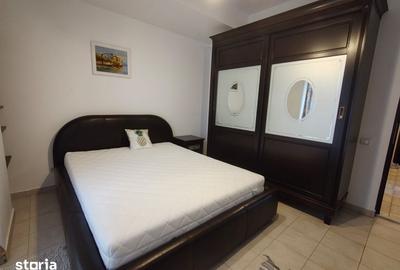 Apartament cu 3 camere în Vatra Luminoasă