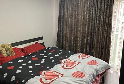 Apartament cu 2 camere decomandat în Micro 17