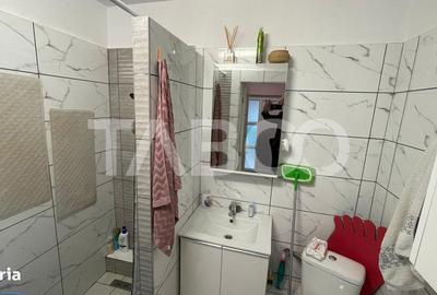 Casă cu 2 camere decomandat cu Canalizare în Central - 5
