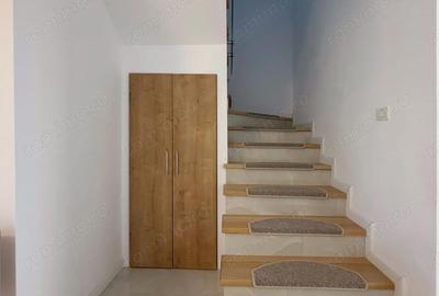 Casă cu 5 camere cu Teren 370 Mp în Dumbrăvița - 9