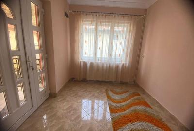 Casă cu 3 camere în Central - 7