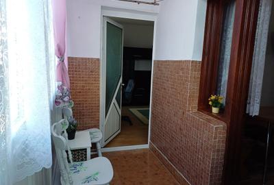 Apartament cu 3 camere decomandat în Central - 2